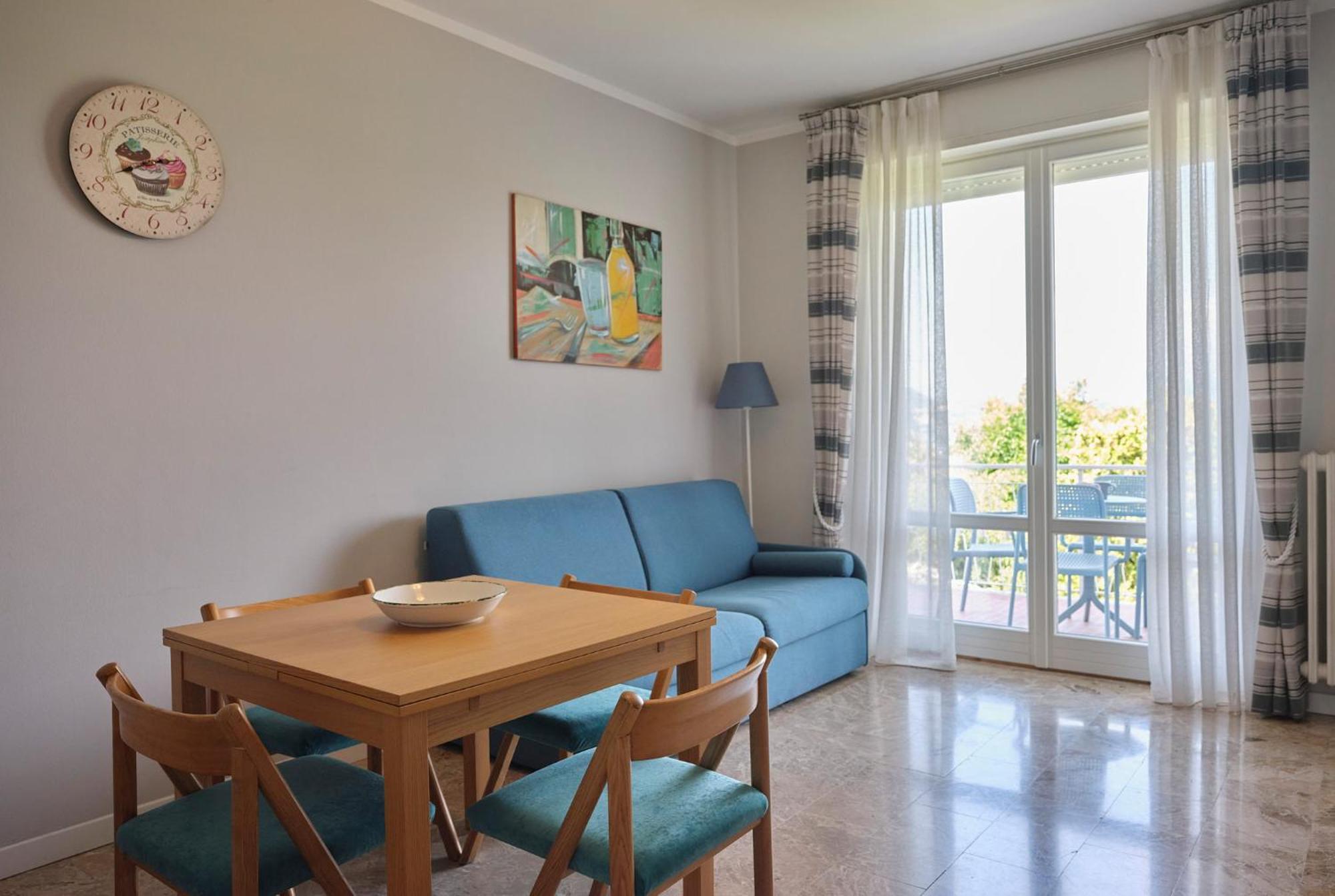Casa Ierardi - Appartamento Arona Bellavista ภายนอก รูปภาพ
