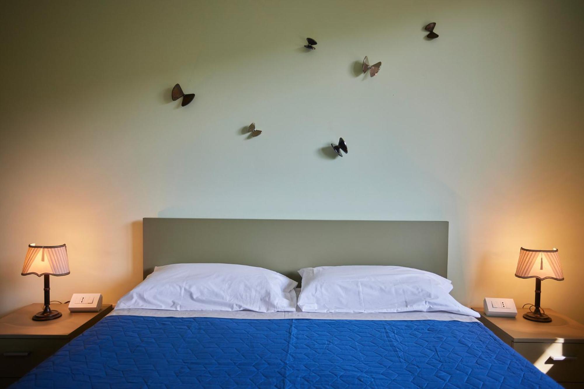 Casa Ierardi - Appartamento Arona Bellavista ภายนอก รูปภาพ
