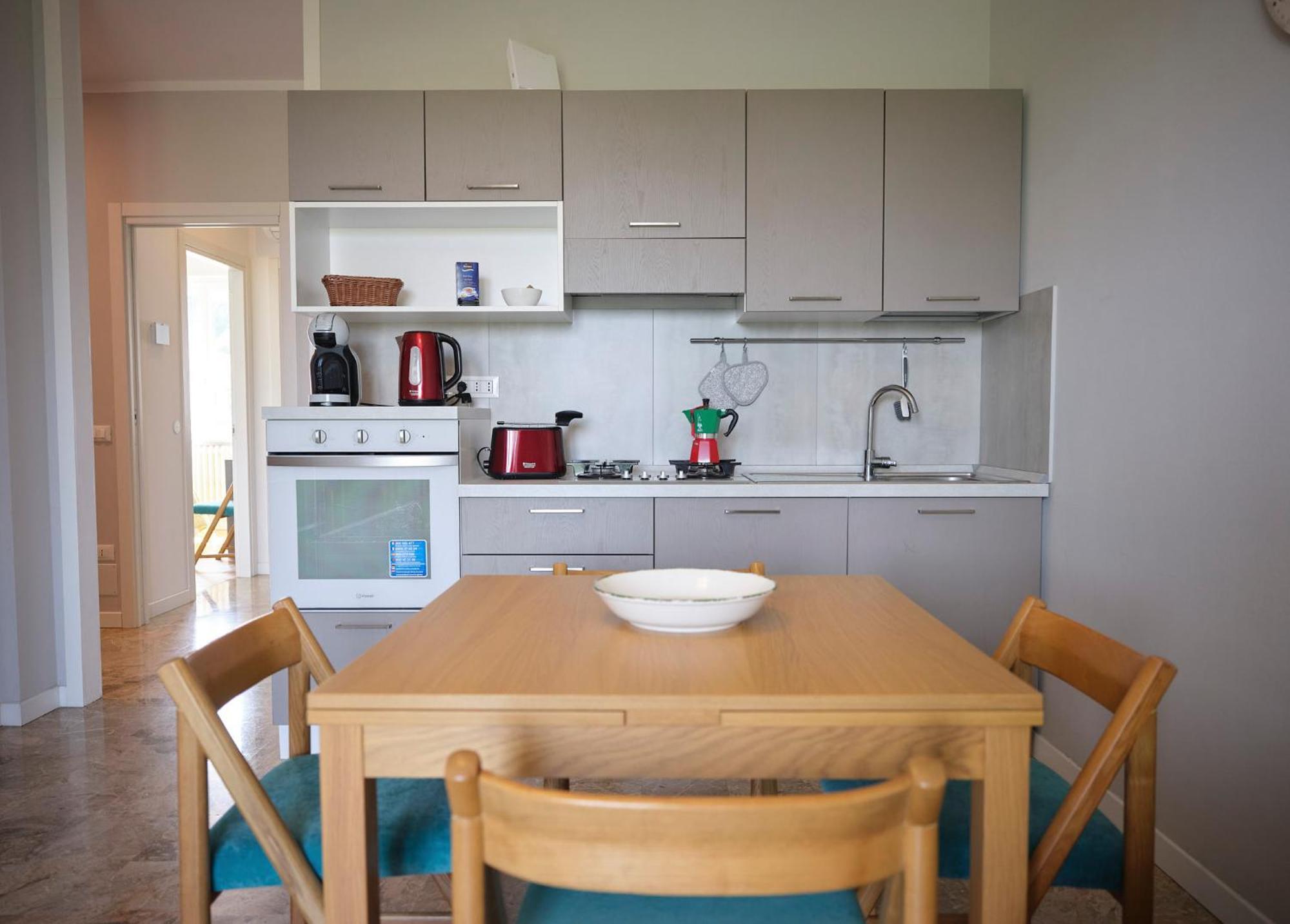 Casa Ierardi - Appartamento Arona Bellavista ภายนอก รูปภาพ
